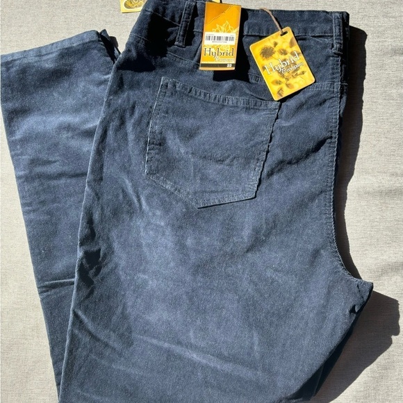 Hybrid & Company Super Comfy Stretch 5 Pockets Corduroy Skinny Pants - Picture 5 of 6